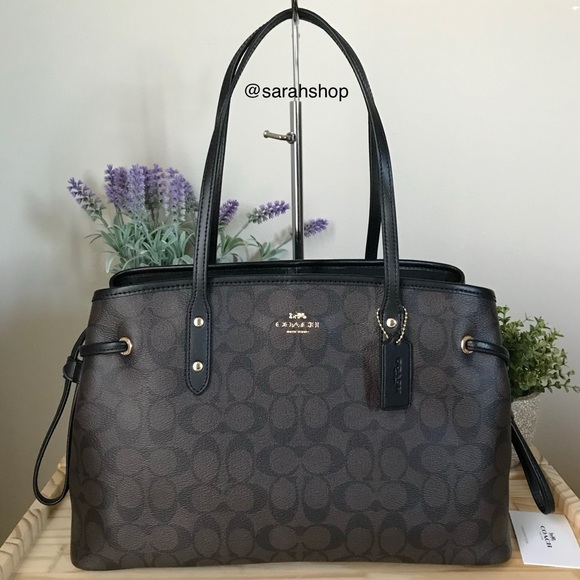 Coach Handbags - ✅Coach purse